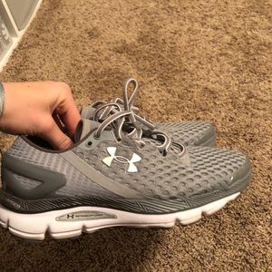 Under Armour grey Gemini 2